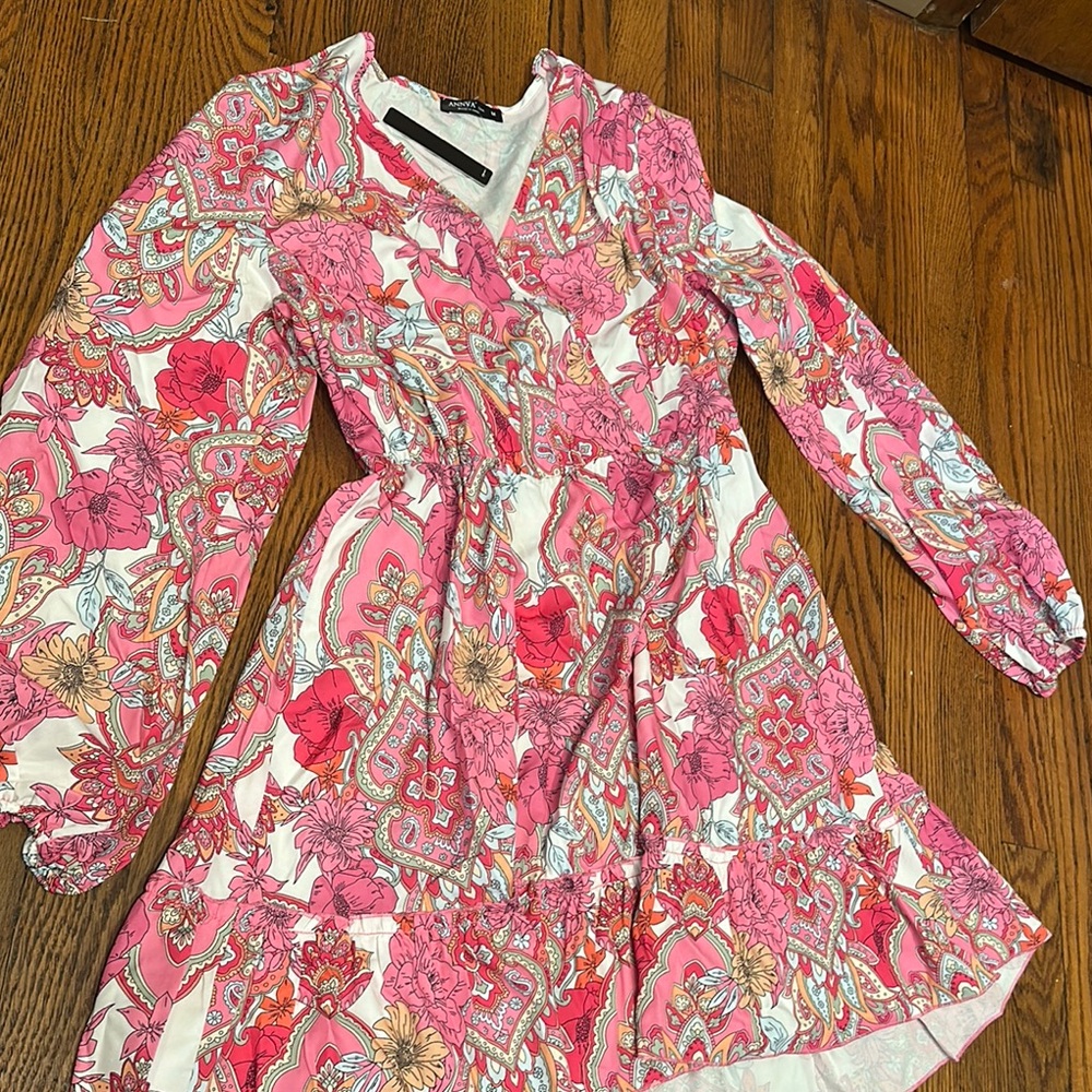 Elegant Pink and White Long Sleeve Dress